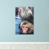 Japans Macaque Baby Canvas Afdruk (Insitu (Houten vloer))