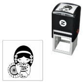 Japans meisje met hoge bloeddruk in Kimono Zelfinktende Stempel (In situ)