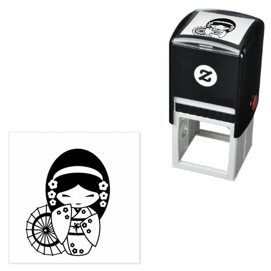 Japans meisje met hoge bloeddruk in Kimono Zelfinktende Stempel (In situ)