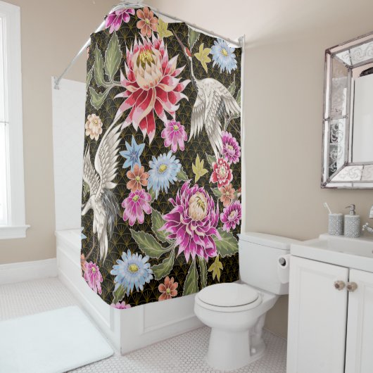 Japans patroon met bloemen en witte kranen douchegordijn (In situ)