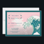 Japans Woodblock print Wedding Invitations Kaart<br><div class="desc">De Great Wave Off Kanagawa is de beroemdste houtblokafdruk van de Japanse kunstenaar Hokusai. Oorspronkelijk gepubliceerd in de jaren dertig, is het een van de bekendste Japanse kunstwerken ter wereld. De druk - gewijzigd en bebouwd in deze trouwuitnodiging - shows een reusachtige golf die over de ver weg (niet afgebeeld)...</div>