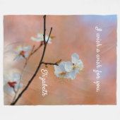 Japanse Abrikozenbloesems Fleece Deken (Voorkant (Horizontaal))