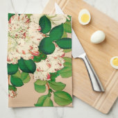  Japanse Camellias. Diep roze op beige Theedoek (Quarter Fold)