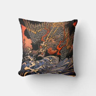 JAPANSE DRAGON MET WOLKENPATLON Kussensloop Kussen