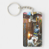 Japanse Humor - Dog Pulling Pants Down Sleutelhanger (Voorkant)