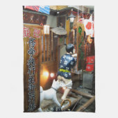 Japanse Humor - Dog Pulling Pants Down Theedoek (Verticaal)