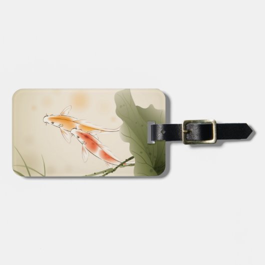 Japanse karper zwemt in lotusvijver bagagelabel (Voorkant horizontaal)