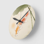 Japanse karper zwemt in lotusvijver ronde klok (Hoek)