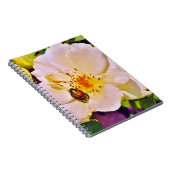 Japanse keet op witte roze notitieboek (Rechterzijde)