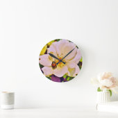 Japanse keet op witte roze ronde klok (Huis)