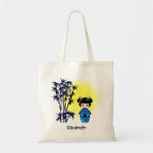 Japanse kokeshi-pop bij bamboo tijdens zonsopgang tote bag (Voorkant)