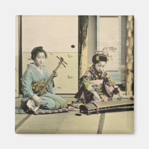 Japanse meisjes die de flute, 'koto' en de samis s magneet