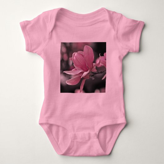 Japanse roze Saucer Magnolia Romper (Voorkant)