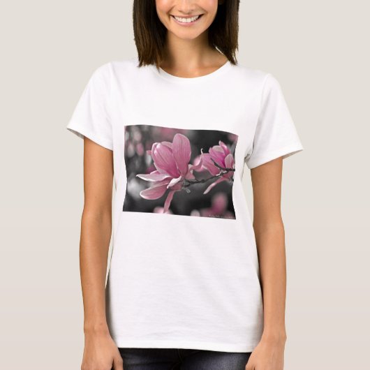 Japanse roze Saucer Magnolia T-shirt (Voorkant)