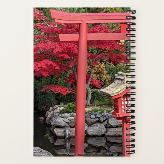 Japanse tuinstructuren en rode esdoornbladeren notitieboek (Achterkant)