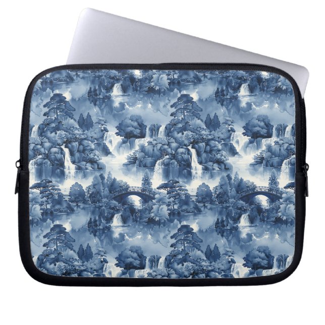 Japanse watertuin in een blauw wit porselein laptop sleeve (Voorkant)
