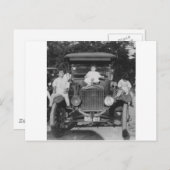 jaren '20 Kind op Auto Briefkaart (Voorkant / Achterkant)