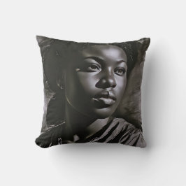 "Jasmine" vrouwen in houtskool Kussen