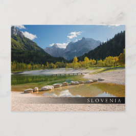 Jasna-meer in de Sloveense Alpen in herfst Briefkaart