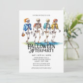 Jaunty Skeleton Tiener Football Halloween Party Kaart (Staand voorkant)