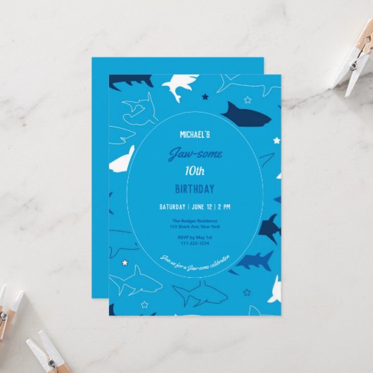 Jaw-some Shark Verjaardagsfeestje uitnodiging (Voorkant / Achterkant in situ)