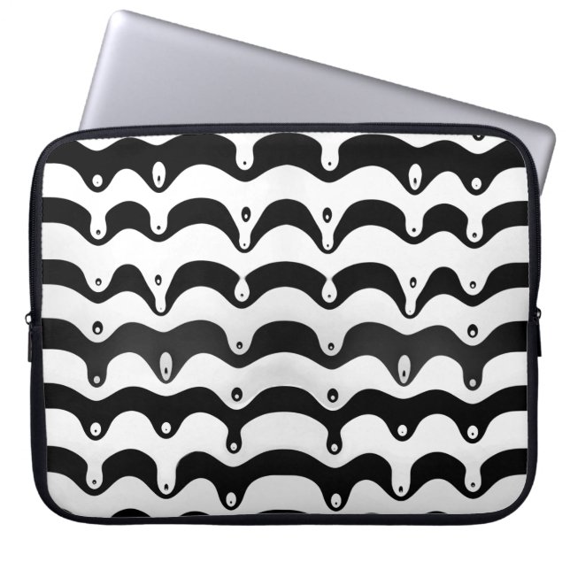 Jazzy Black en White Smelting Zebra Stripes Laptop Sleeve (Voorkant)