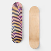 Jazzy Black & White Trippy op Art Stripey Pattern Persoonlijk Skateboard (Voorkant)
