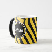 Jazzy Cute Black en Yellow Striped Bumblebee Magische Mok (Voorkant links)