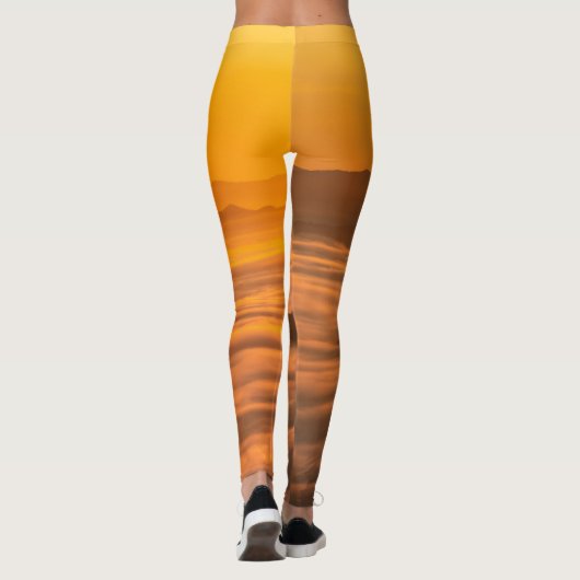 Je aangepaste tekstzonsopgang boven het mistroosti leggings (Achterkant)