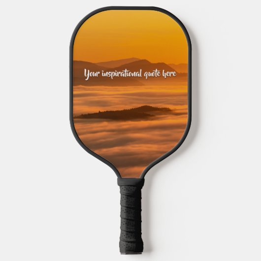 Je aangepaste tekstzonsopgang boven het mistroosti pickleball paddle (Voorkant)
