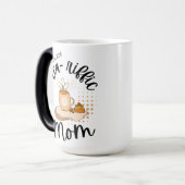 Je bent een transitorische moeder magische mok (Voorkant links)