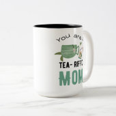 Je bent een transitorische moeder tweekleurige koffiemok (Voorkant rechts)