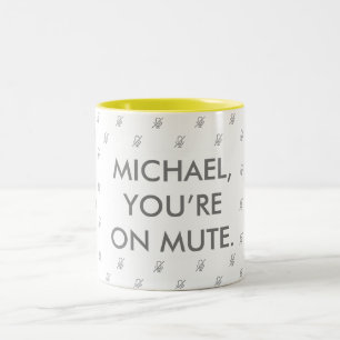 Je bent in de Stomme Aangepaste naam Cadeaucode Tweekleurige Koffiemok