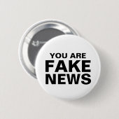 Je bent nepnieuws ronde button 5,7 cm (Voorkant /achterkant)