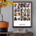 Je bent nog steeds de One Jubileum Photo Collage Troffee Gedenkplaat<br><div class="desc">Fotocadeau voor je partner voor je bruiloft. Het ontwerp is voorzien van een overmaatse afdruk waarop staat: "U bent nog steeds de een", die wordt weergegeven als een bedekking op uw afbeeldingen. Het fotomalplaatje is opstelling voor u om 20 van uw favoriete foto's toe te voegen, die allen in verticaal...</div>