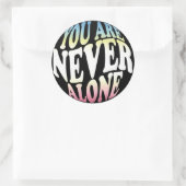 JE BENT NOOIT ALLEEN | Sherbet (zwart) Ronde Sticker (Tas)