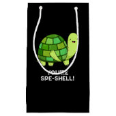 Je bent Spe-shell Funny Tortoise Pun Dark BG Klein Cadeauzakje (Voorkant)