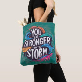 Je bent sterker dan het Storm Tote Bag (Dichtbij)