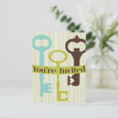 Je bent uitgenodigd met Keys en houtkorrel Uitnodiging Briefkaart (Staand voorkant)