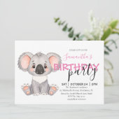 Je bent uitgenodigd voor een Koala-tastische 1e ui Aankondiging (Staand voorkant)