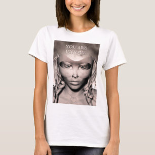 Je bent uniek. Vrouw in masker masker T-shirt