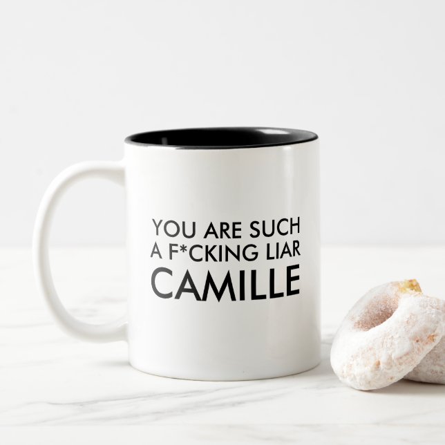 Je bent zo'n Liar Camille. Tweekleurige Koffiemok (Met donut)