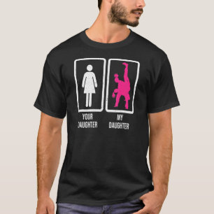 Je dochter Mijn dochter Martial Arts Fighter Pro T-shirt