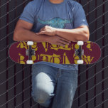 Je eigen aangepaste naam persoonlijke magenta toev persoonlijk skateboard<br><div class="desc">Voeg Uw Eigen Aangepaste Skateboard van de Naam van de Douane toe kenmerkt uw gepersonaliseerde naam in moderne goudtypografie op een eenvoudige magenta achtergrond. Personaliseer door de tekst in het verstrekte tekstvakje uit te geven. Geef een aangepast geschenk, een gepersonaliseerd skateboard aan je favoriete skateboarder voor Kerstmis, verjaardag of je...</div>