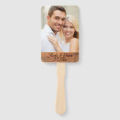 Je eigen foto Rustic Engaged Monogram Weddenschap Handwaaier (Voorkant)
