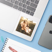 Je foto is aangepast aan je persoonlijke foto sticker (Laptop met iPhone)