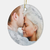 Je foto is voorzien van een witte marmer keramisch ornament (Links)