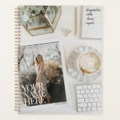 Je foto op Magazine! Persoonlijke grafische Kantoo Planner (Voorkant)