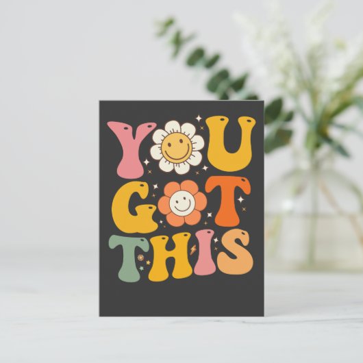 Je hebt deze Motivatie testdag Groovy Uitnodiging Briefkaart (Staand voorkant)