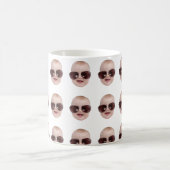 Je hond kijkt naar het gezicht van je man Vaderdag Koffiemok (Center)